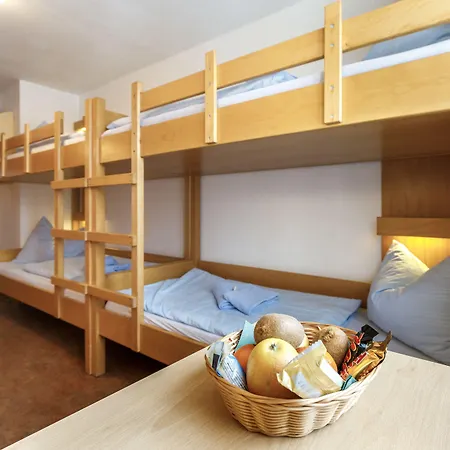 Djh - Membership Required - Mitgliedschaft Erforderlich! Hostel